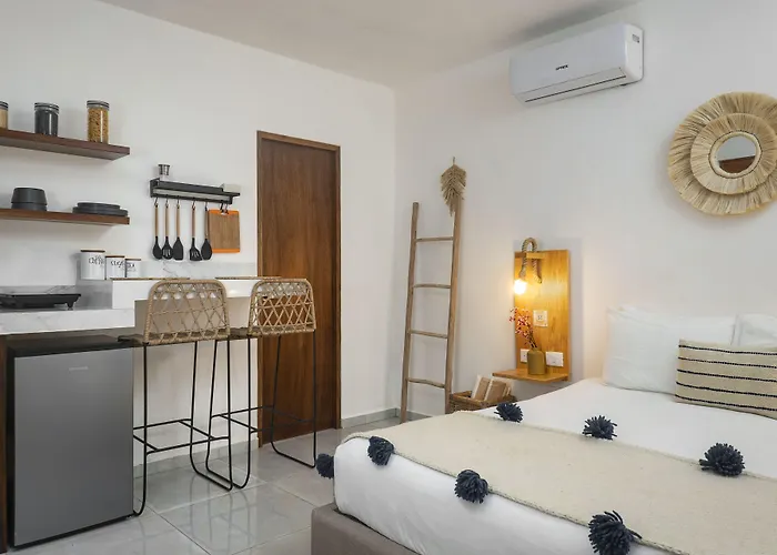 Verandah Apartment *